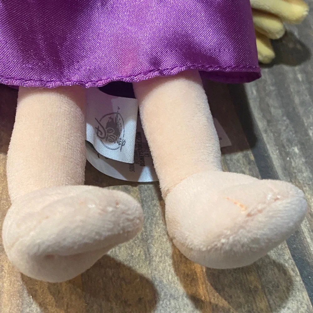 Disneyland Tangled Doll Purple Plush Rapunzel - Picture 4 of 12